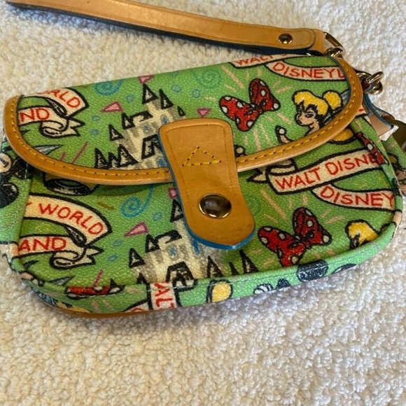 Dooney & Bourke Disney World Wristlet Handbag Green Colored - Picture 2 of 8